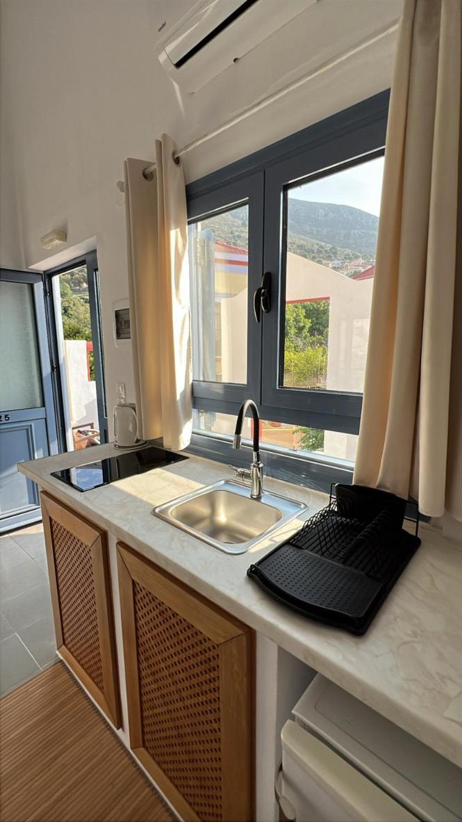 Taxiarchis Aparthotel ซีมี ภายนอก รูปภาพ